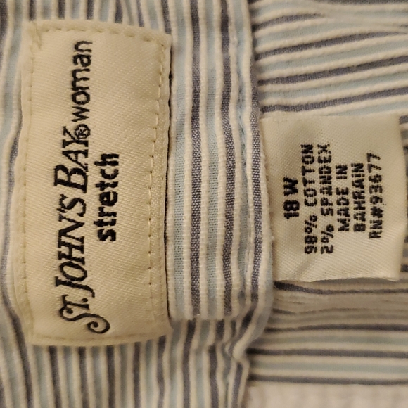 Capri pants, size 18W. - Picture 4 of 4